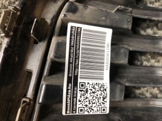 bontott SKODA SUPERB III Hűtőrács