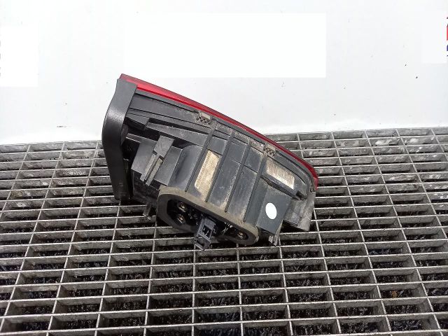 bontott SKODA SUPERB III Jobb Belső Hátsó Lámpa