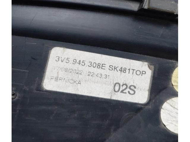 bontott SKODA SUPERB III Jobb Belső Hátsó Lámpa