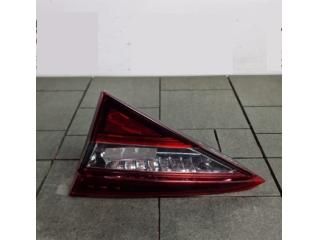 bontott SKODA SUPERB III Jobb Belső Hátsó Lámpa