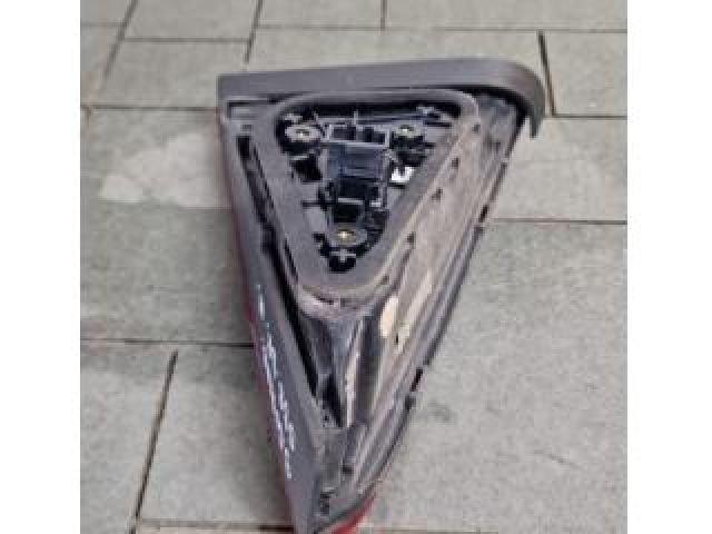 bontott SKODA SUPERB III Jobb Belső Hátsó Lámpa