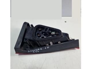 bontott SKODA SUPERB III Jobb Belső Hátsó Lámpa