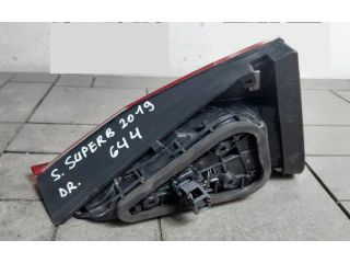 bontott SKODA SUPERB III Jobb Belső Hátsó Lámpa