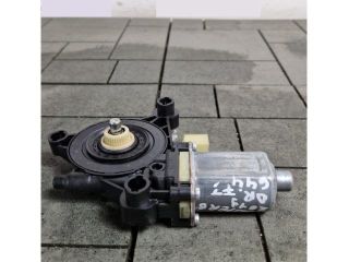 bontott SKODA SUPERB III Jobb első Ablakemelő Motor