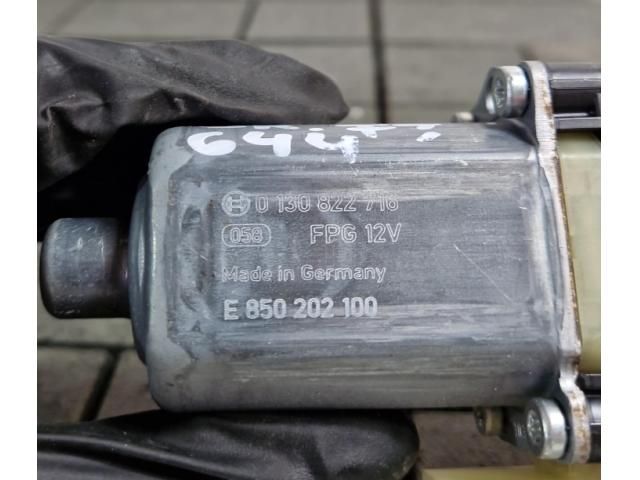 bontott SKODA SUPERB III Jobb első Ablakemelő Motor