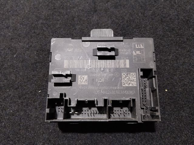 bontott SKODA SUPERB III Jobb első Ajtó Vezérlőegység