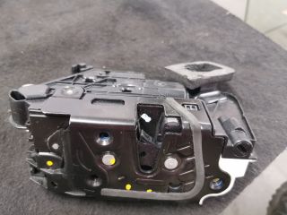 bontott SKODA SUPERB III Jobb első Ajtózár