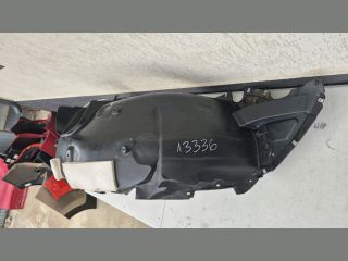 bontott SKODA SUPERB III Jobb első Dobbetét (Kerékjárati, Műanyag)