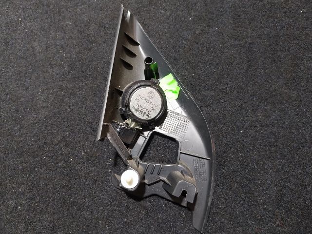 bontott SKODA SUPERB III Jobb első Kis Hangszóró Burkolat