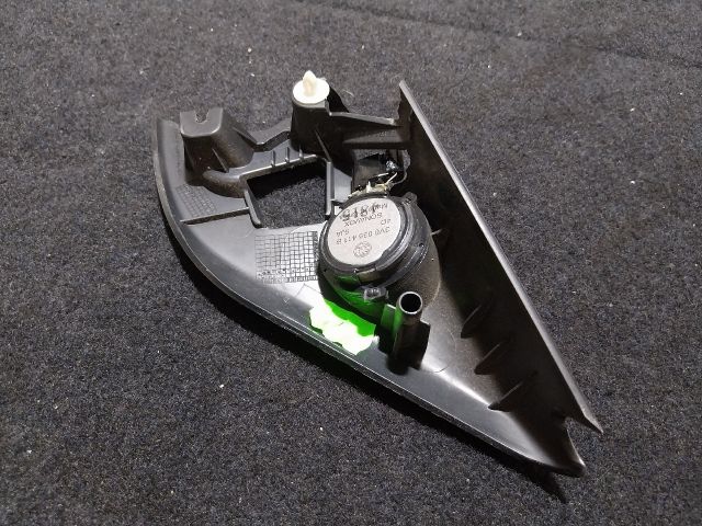 bontott SKODA SUPERB III Jobb első Kis Hangszóró Burkolat