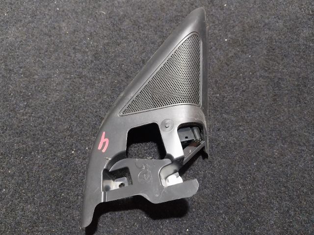 bontott SKODA SUPERB III Jobb első Kis Hangszóró Burkolat