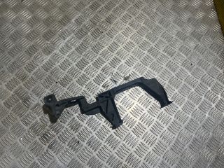 bontott SKODA SUPERB III Jobb első Oldal Lökhárító Tartó (Műanyag)