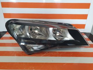 bontott SKODA SUPERB III Jobb Fényszóró