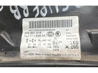 bontott SKODA SUPERB III Jobb Fényszóró