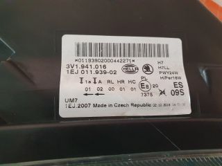 bontott SKODA SUPERB III Jobb Fényszóró