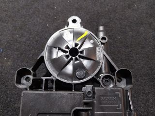 bontott SKODA SUPERB III Jobb hátsó Ablakemelő Motor