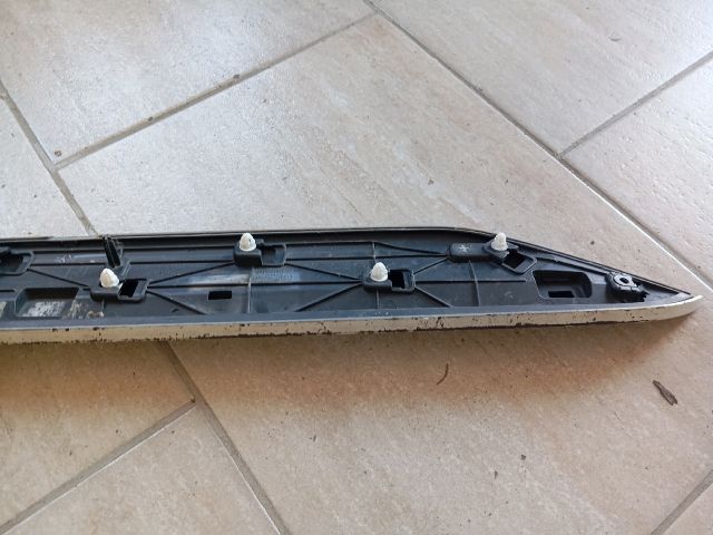 bontott SKODA SUPERB III Jobb hátsó Ajtó Díszléc