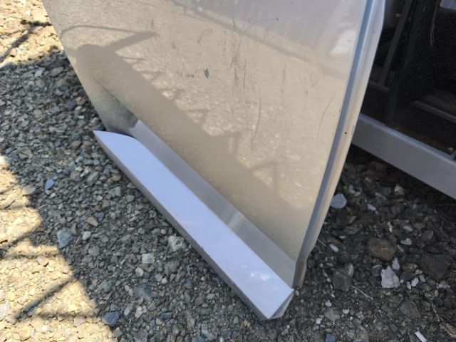 bontott SKODA SUPERB III Jobb hátsó Ajtó (Üres lemez)