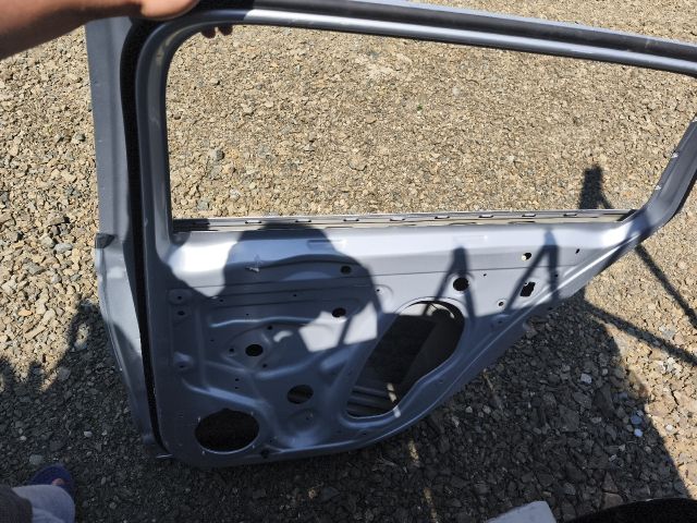 bontott SKODA SUPERB III Jobb hátsó Ajtó (Üres lemez)