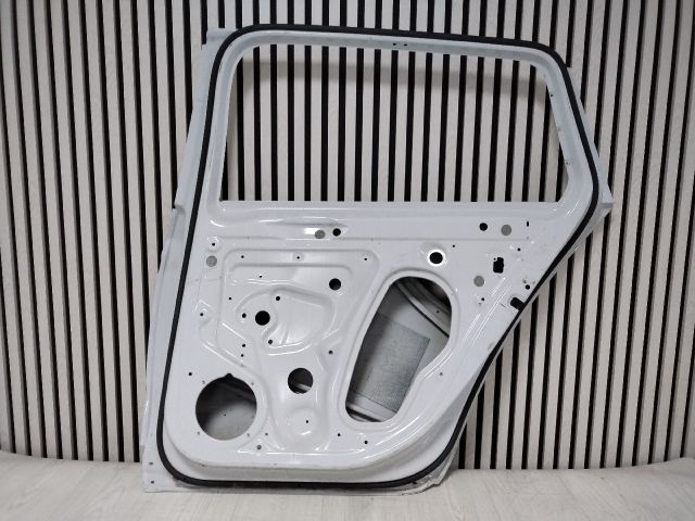 bontott SKODA SUPERB III Jobb hátsó Ajtó (Üres lemez)