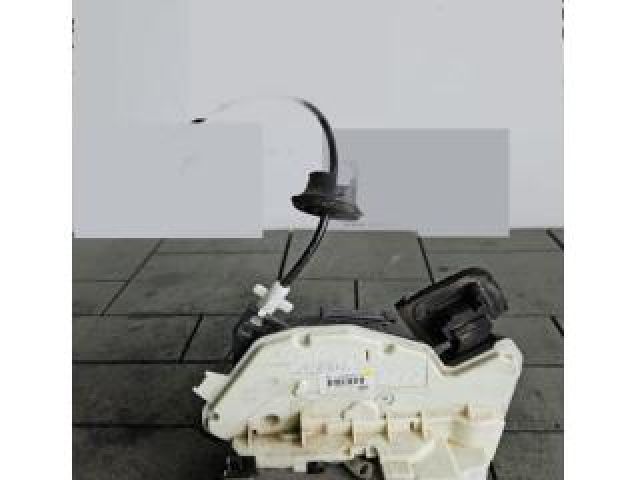 bontott SKODA SUPERB III Jobb hátsó Ajtózár