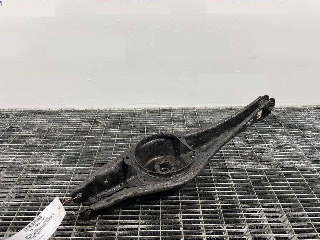 bontott SKODA SUPERB III Jobb hátsó Alsó Lengőkar