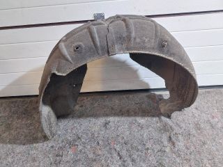 bontott SKODA SUPERB III Jobb hátsó Dobbetét (Kerékjárati, Műanyag)