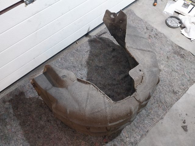 bontott SKODA SUPERB III Jobb hátsó Dobbetét (Kerékjárati, Műanyag)