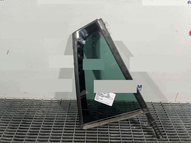 bontott SKODA SUPERB III Jobb hátsó Fixüveg (Ajtóban)