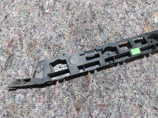 bontott SKODA SUPERB III Jobb hátsó Oldal Lökhárító Tartó (Műanyag)