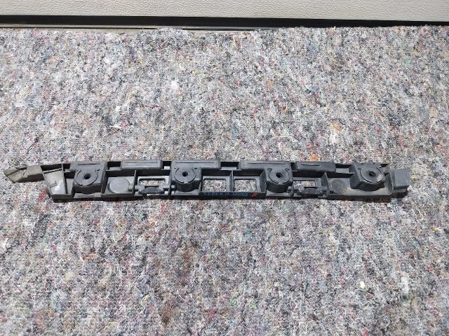 bontott SKODA SUPERB III Jobb hátsó Oldal Lökhárító Tartó (Műanyag)