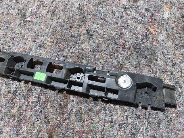 bontott SKODA SUPERB III Jobb hátsó Oldal Lökhárító Tartó (Műanyag)