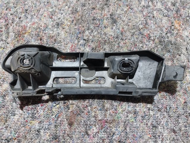 bontott SKODA SUPERB III Jobb hátsó Oldal Lökhárító Tartó (Műanyag)