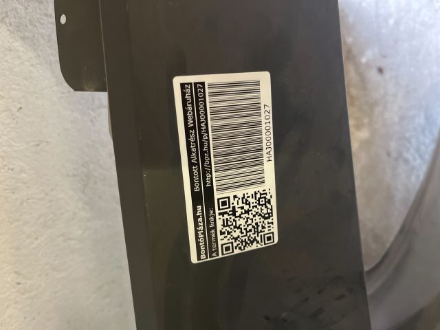 bontott SKODA SUPERB III Jobb hátsó Sárvédő