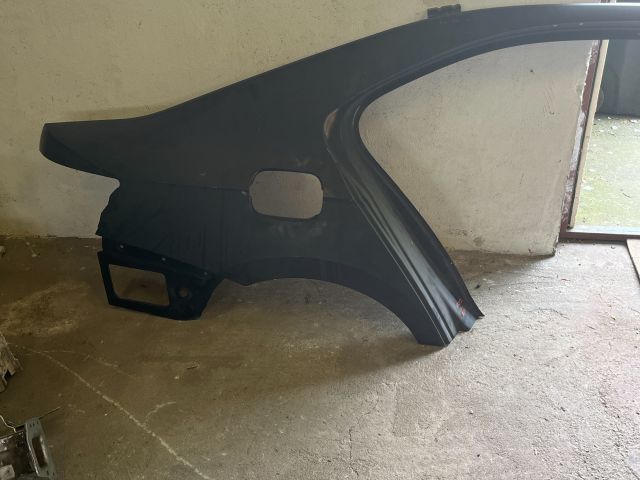 bontott SKODA SUPERB III Jobb hátsó Sárvédő