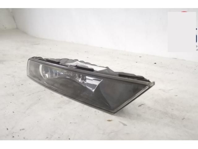 bontott SKODA SUPERB III Jobb Ködfényszóró