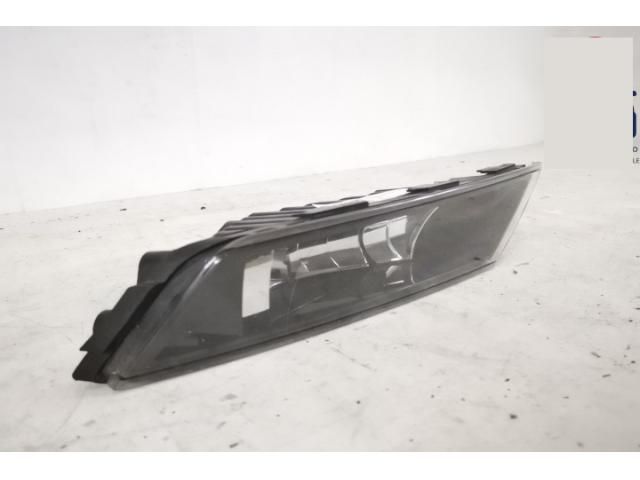 bontott SKODA SUPERB III Jobb Ködfényszóró