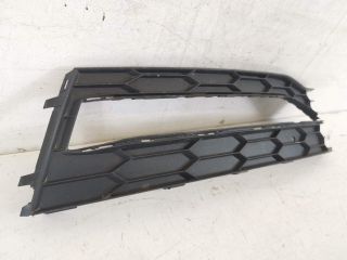 bontott SKODA SUPERB III Jobb Ködlámpa Rács