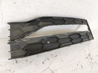 bontott SKODA SUPERB III Jobb Ködlámpa Rács