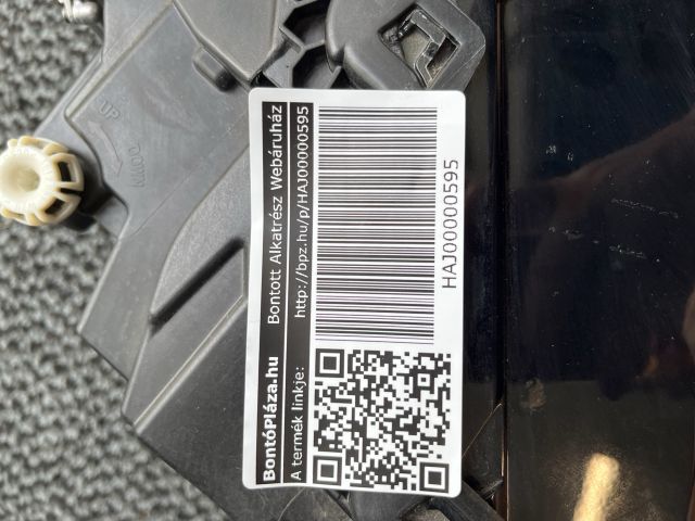 bontott SKODA SUPERB III Jobb Ledes Fényszóró