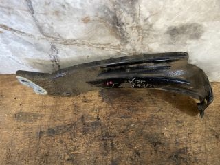 bontott SKODA SUPERB III Jobb Sárvédő Oldaltartó