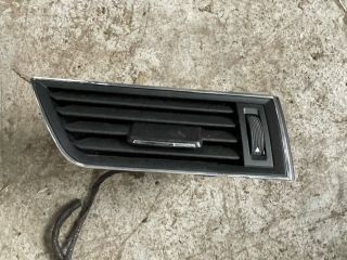 bontott SKODA SUPERB III Jobb Szellőző