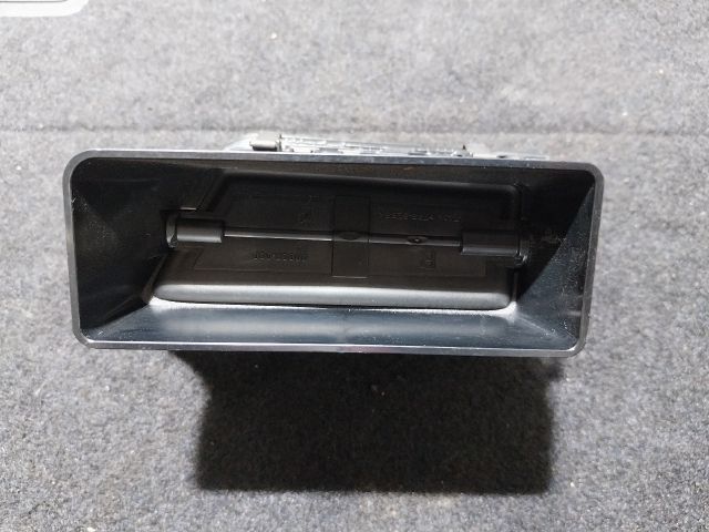 bontott SKODA SUPERB III Jobb Szellőző