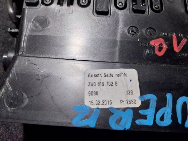 bontott SKODA SUPERB III Jobb Szellőző