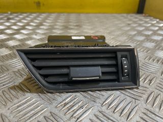 bontott SKODA SUPERB III Jobb Szellőző