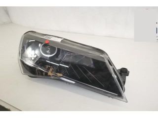 bontott SKODA SUPERB III Jobb Xenon Fényszóró