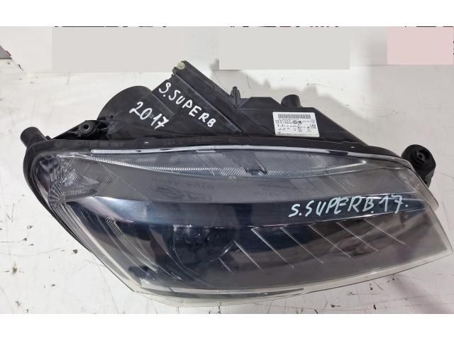 bontott SKODA SUPERB III Jobb Xenon Fényszóró