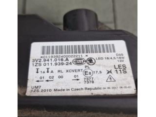 bontott SKODA SUPERB III Jobb Xenon Fényszóró