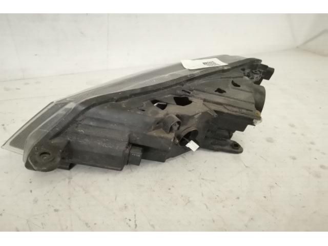 bontott SKODA SUPERB III Jobb Xenon Fényszóró