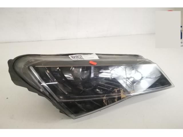 bontott SKODA SUPERB III Jobb Xenon Fényszóró